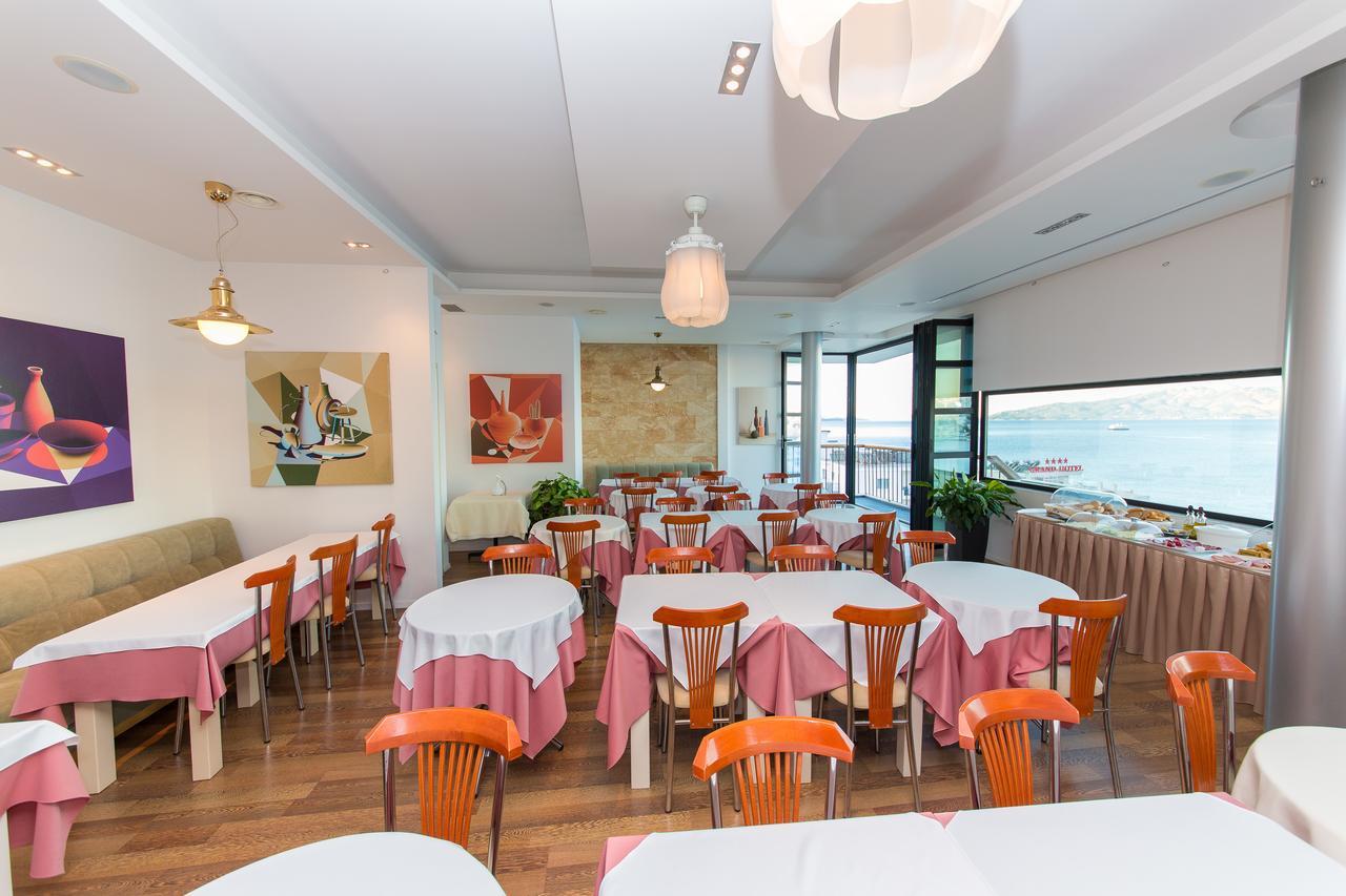 Hotel Brilant Saranda Exterior photo